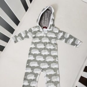 Milkbarn Hooded Romper in Grey Hedgehog